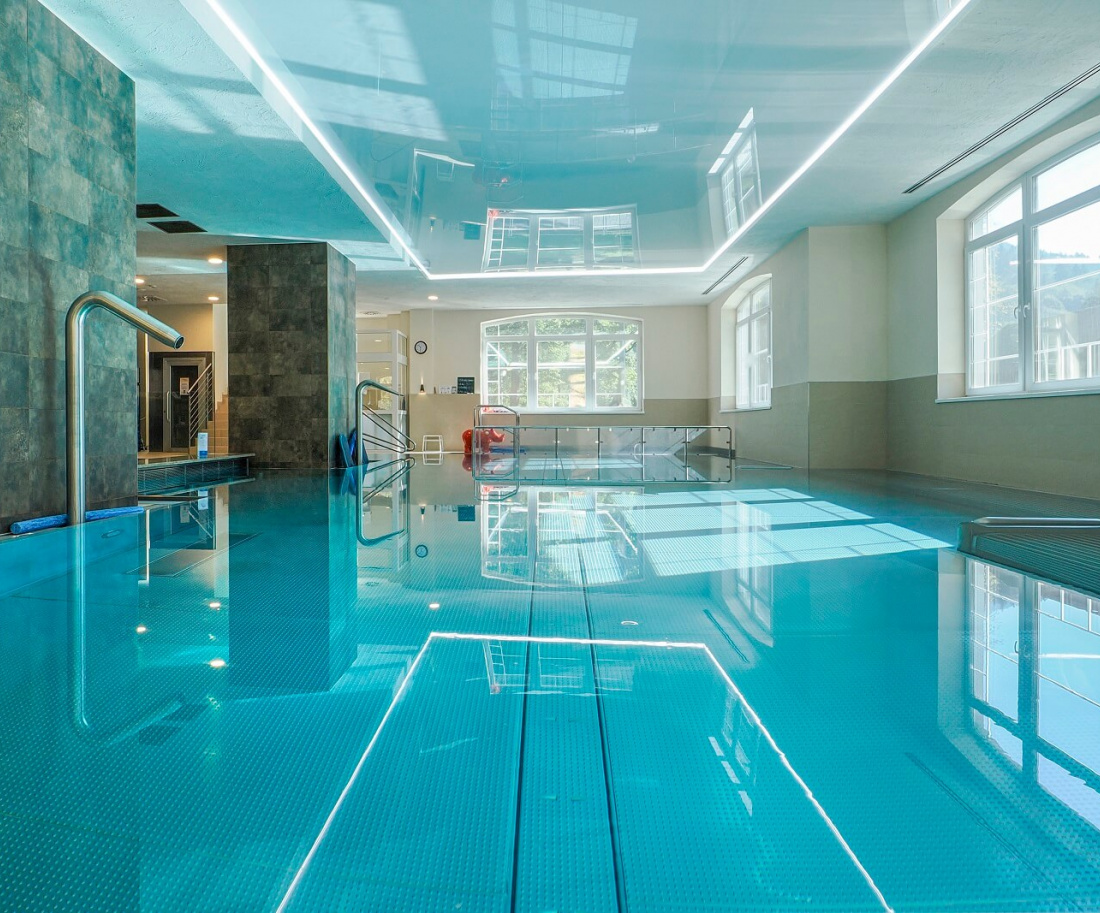 Relaxačný a detský bazén